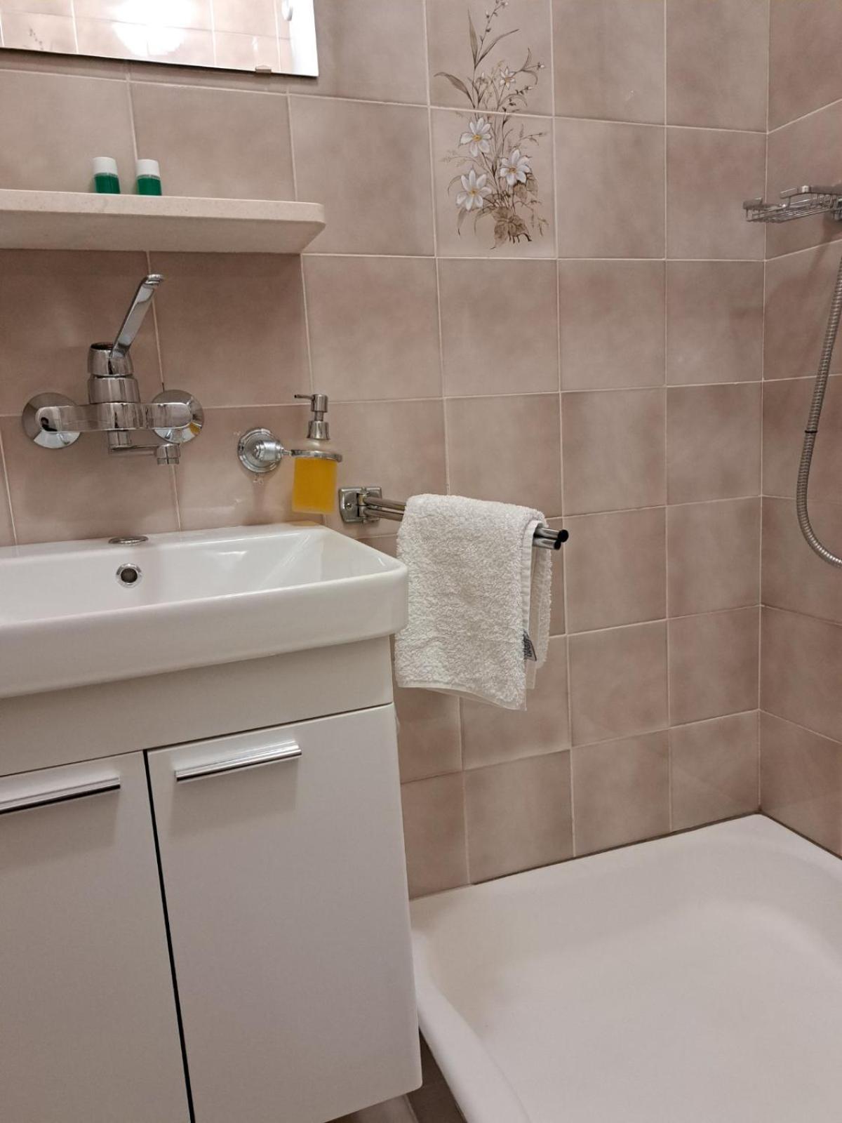קאבטאט Guesthouse Villa Stanovic Vlaho מראה חיצוני תמונה